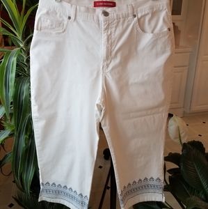 White Capri Pants w/ Blue Border